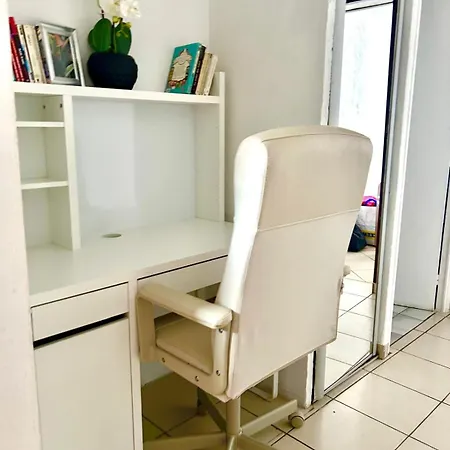 A Charming Corner On The Promenade Des Anglais * Nizza